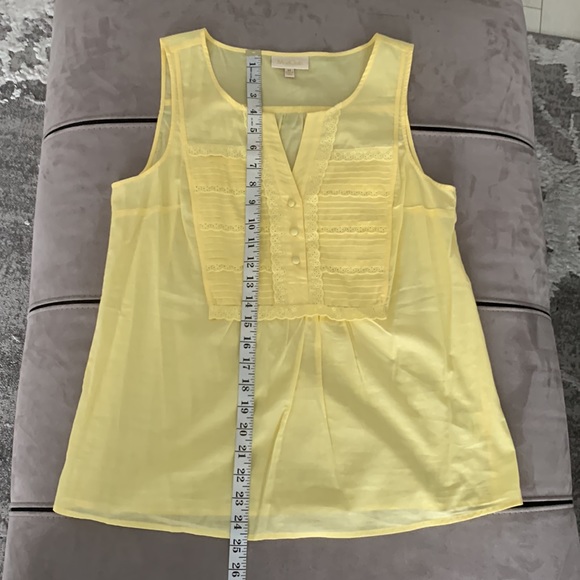 ModCloth NWOT Buttercup Eyelet Top size M - Picture 15 of 15